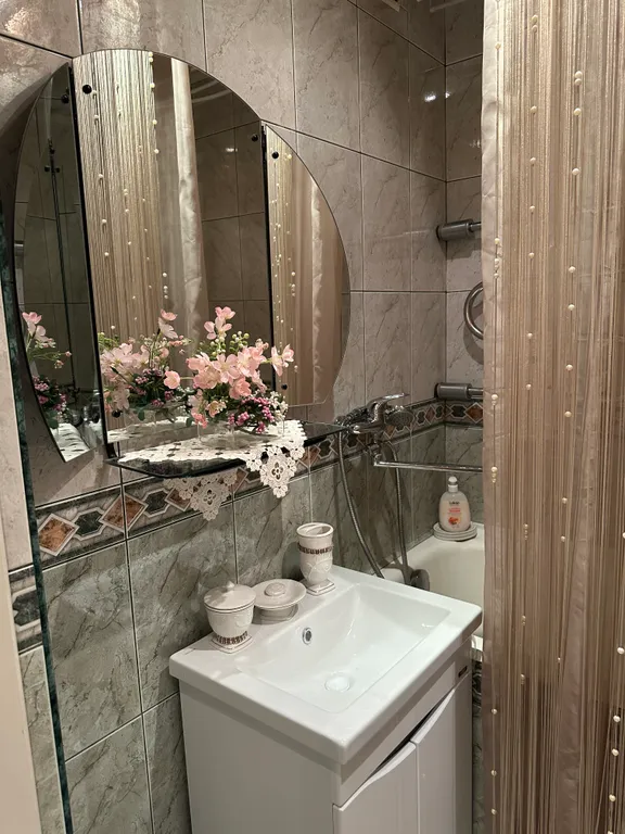 Сдаются 2 комнаты в Красивой 3-х комнатной квартире