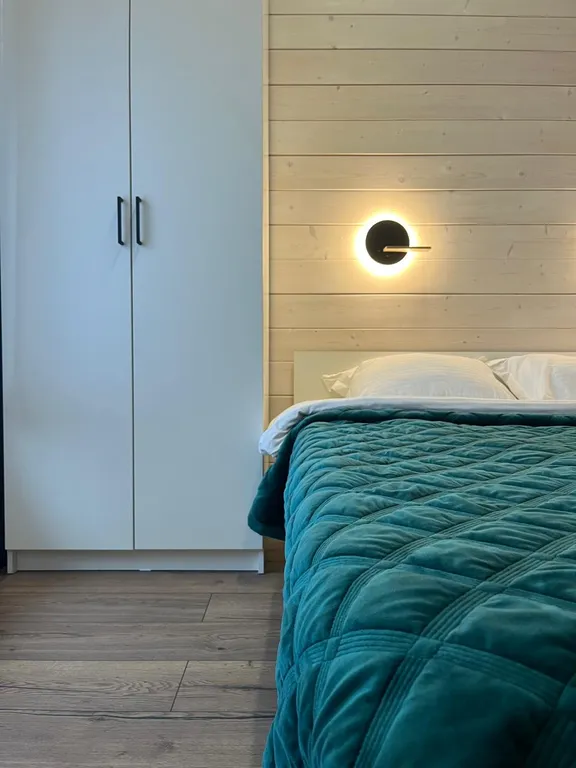 Семейный дом с чаном у леса, у нас есть баня.