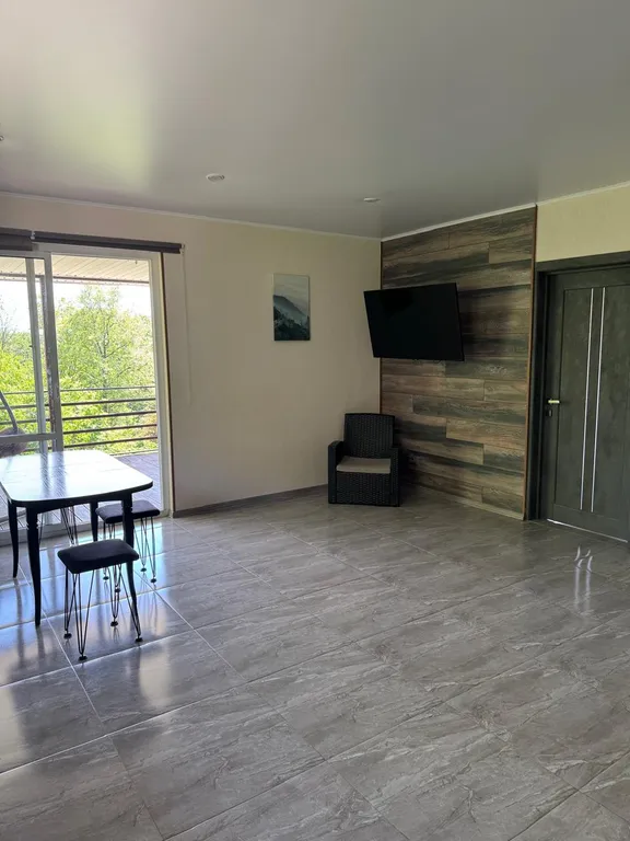 Частный дом рядом с Византийским храмом