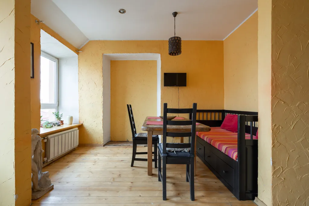 Квартира 2-комнатная квартира в петербургском стиле с видом на канал и с библиотекой — Санкт-Петербург