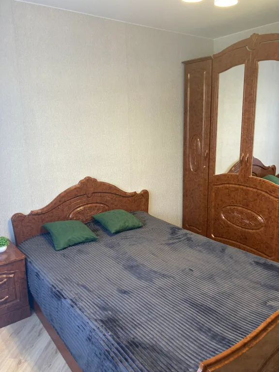 Комфортная трёшечка в центре города, 4 раздельных двуспальных места