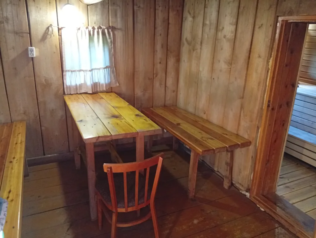 Тихая база Нью-амстердам на озере кожак