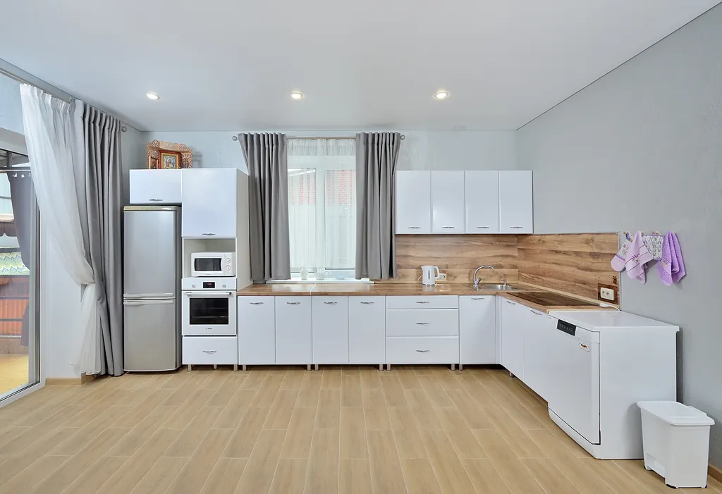 Уютный дом на берегу озера Банное