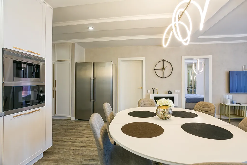 4-комнатная Квартира