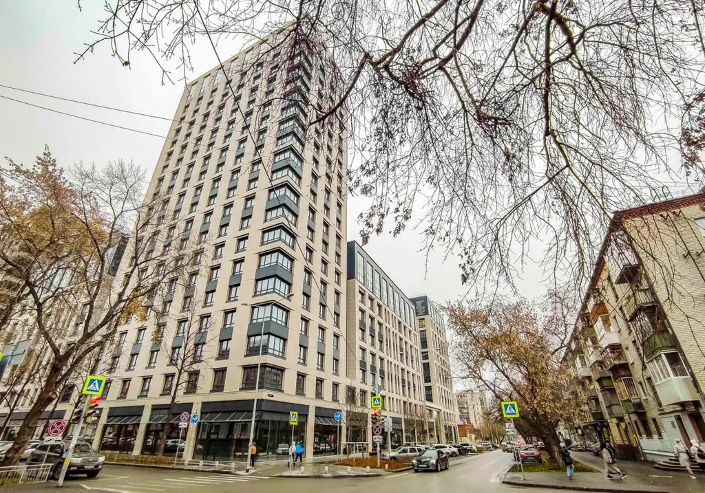 Люкс с большой лоджией и кондиционером