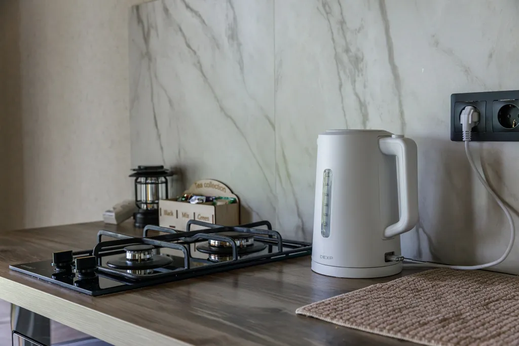 Коттедж в лесу у пруда