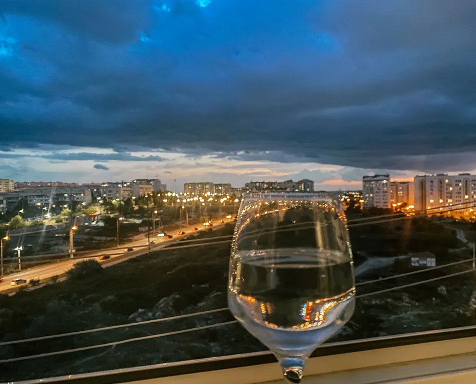 Квартира Просторная  квартира недалеко от Херсонеса и Парка Победы — Севастополь