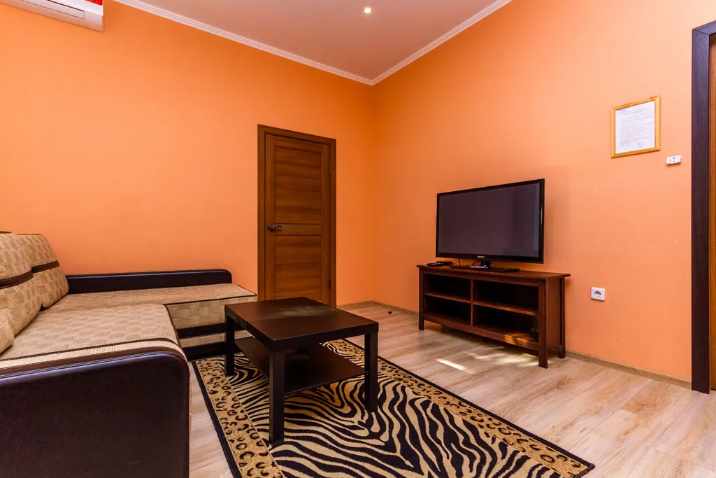 Театральный