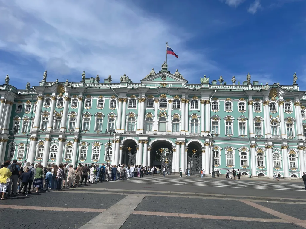 Набережная корааблики дом книги