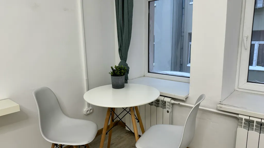 Большая и уютная комната у Московского Кремля