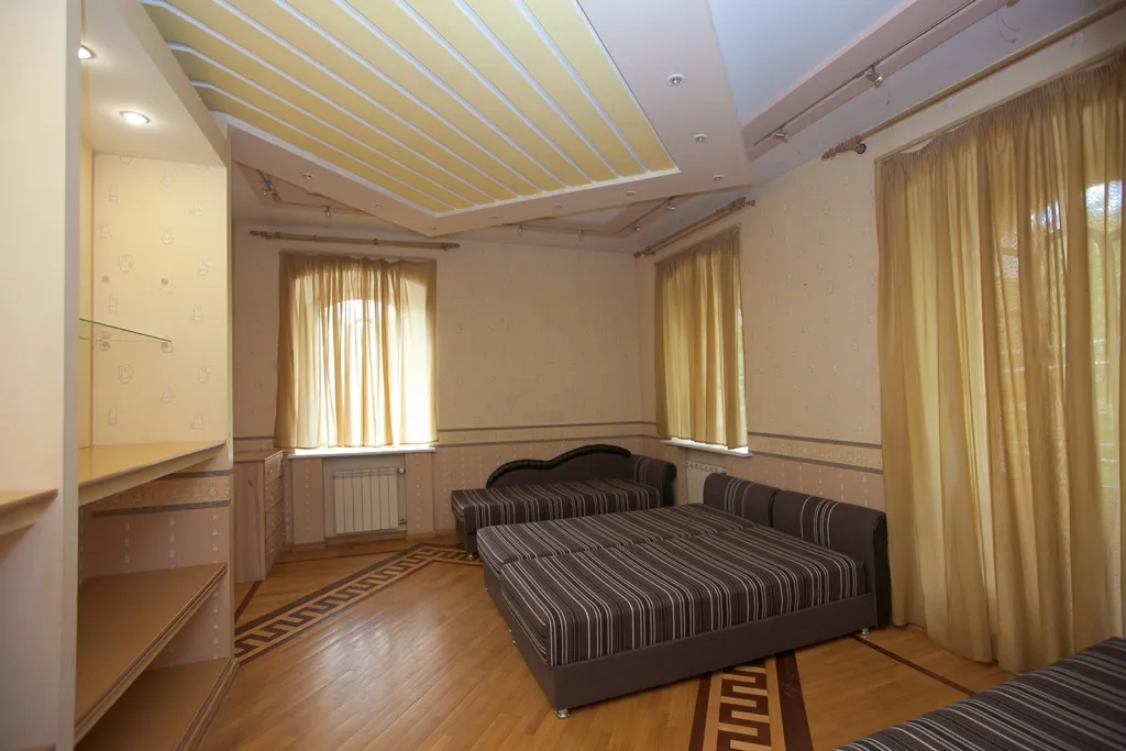 Экслюзивный коттедж с двумя бассейнами