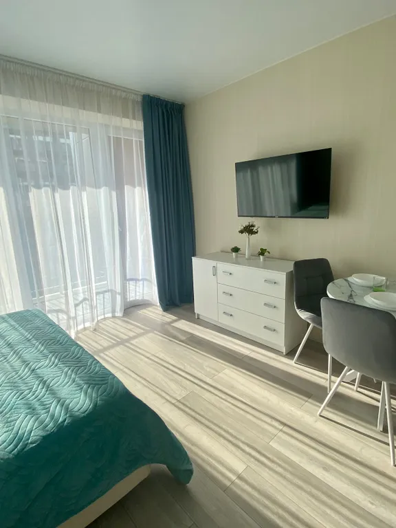 Просторная студия у моря