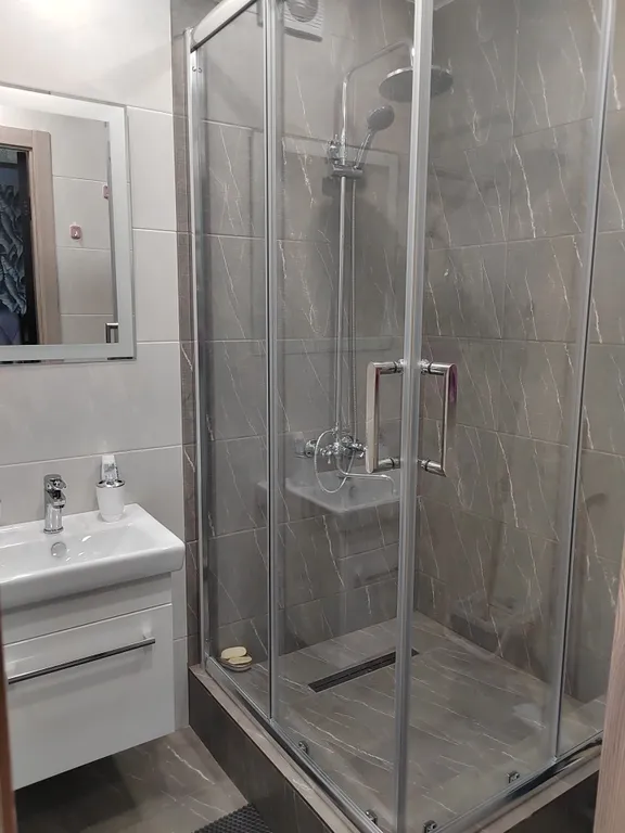 Чистая и уютная студия Люкс для отдыха и времяпровождения