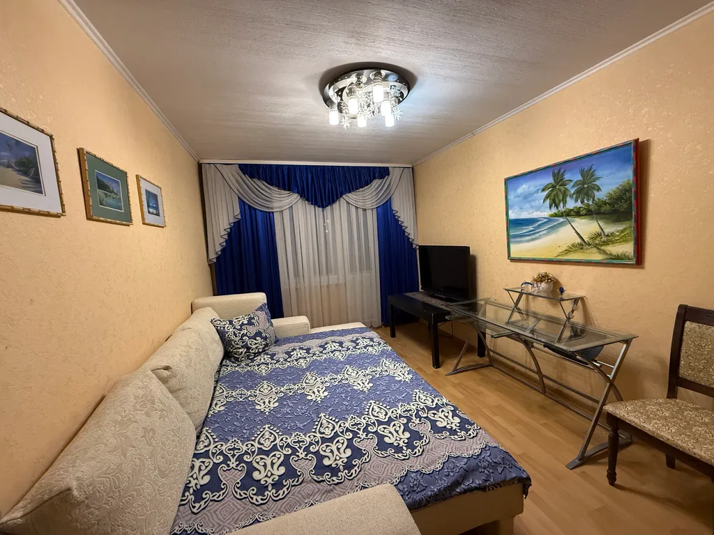 Комната в карибском стиле в трёхкомнатной квартире