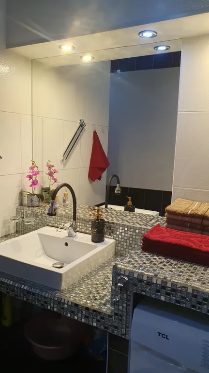 Уютный домик с баней рядом с центром города