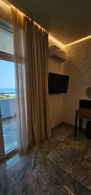 Стильная квартира на берегу