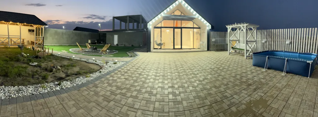 Уютный дом с бассейном