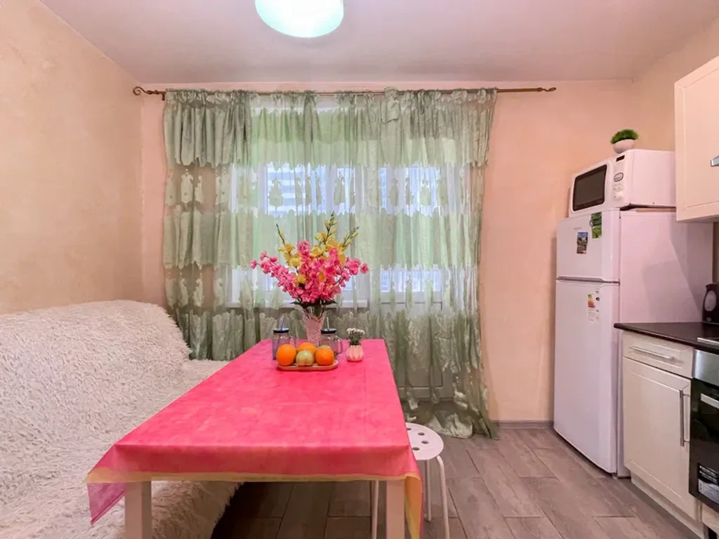 Просторная 1-комнатная квартира в Химках для 1-4 гостей, Рядом ТЦ Мега