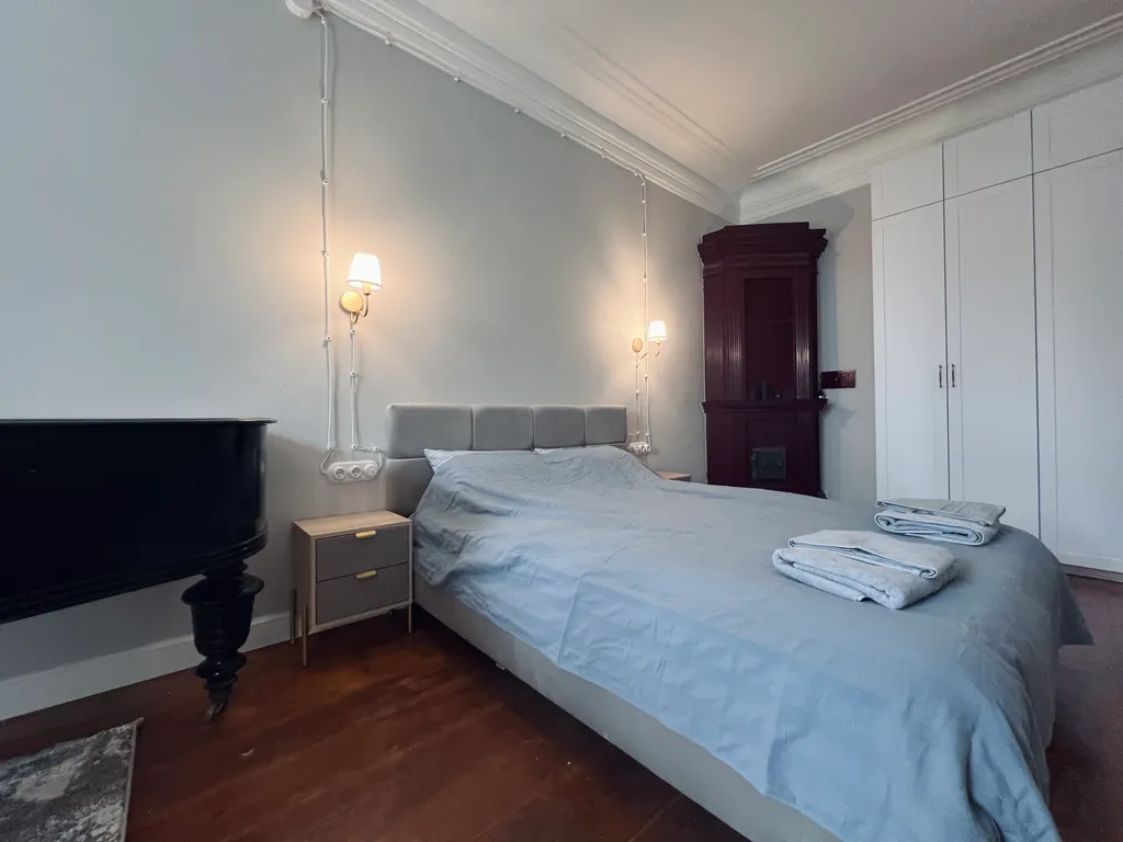 Квартира Квартира в центре с видом на Храм и Михайловский сад — Санкт-Петербург