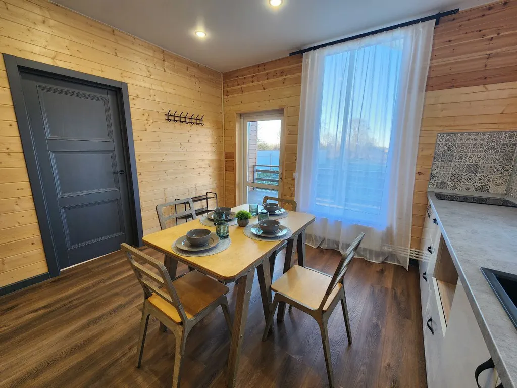 Дом для уединения на берегу Волги