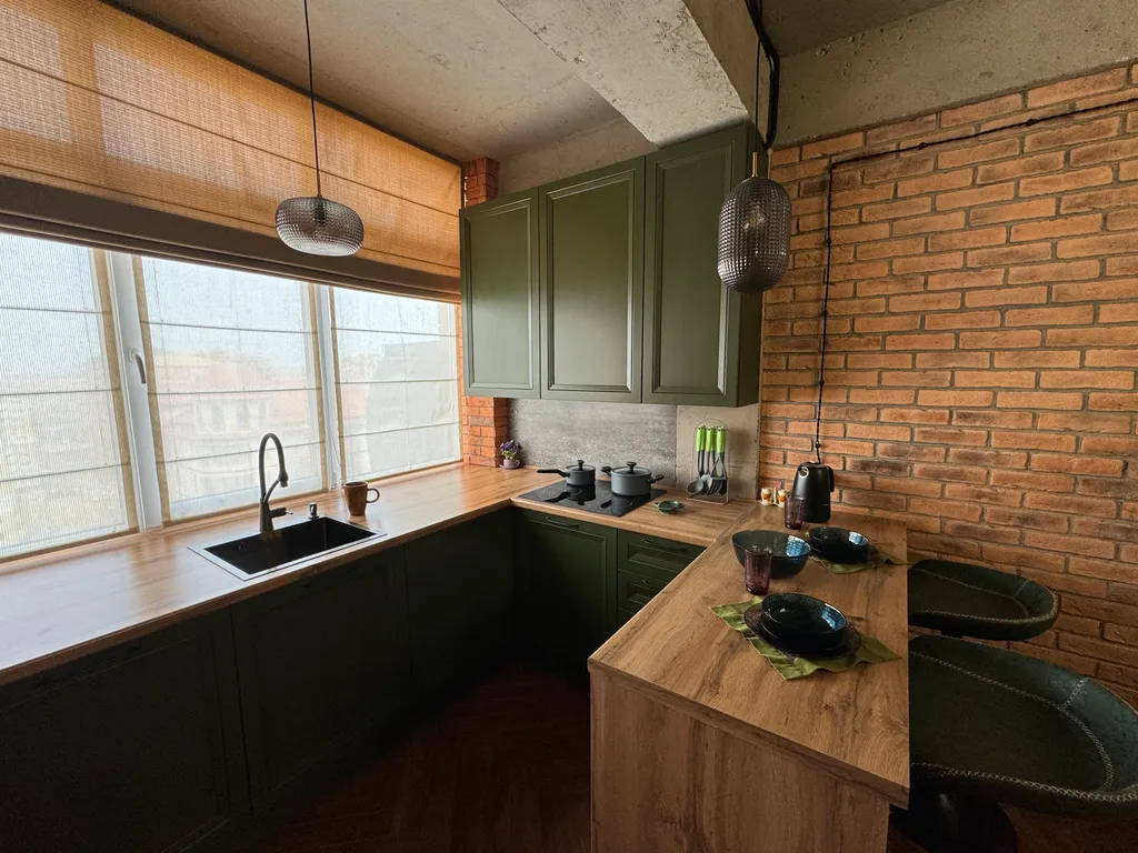 Шикарная квартира в лофт стиле, недалеко от моря со всеми удобствами