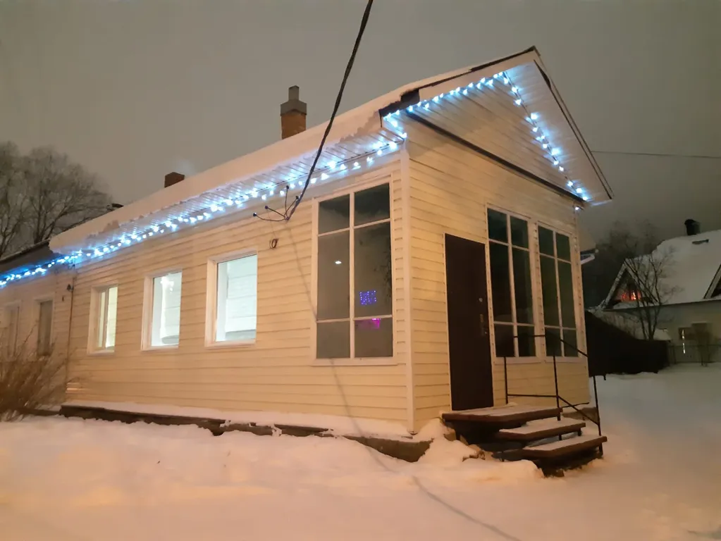 Уютный дом с камином и мангальной зоной