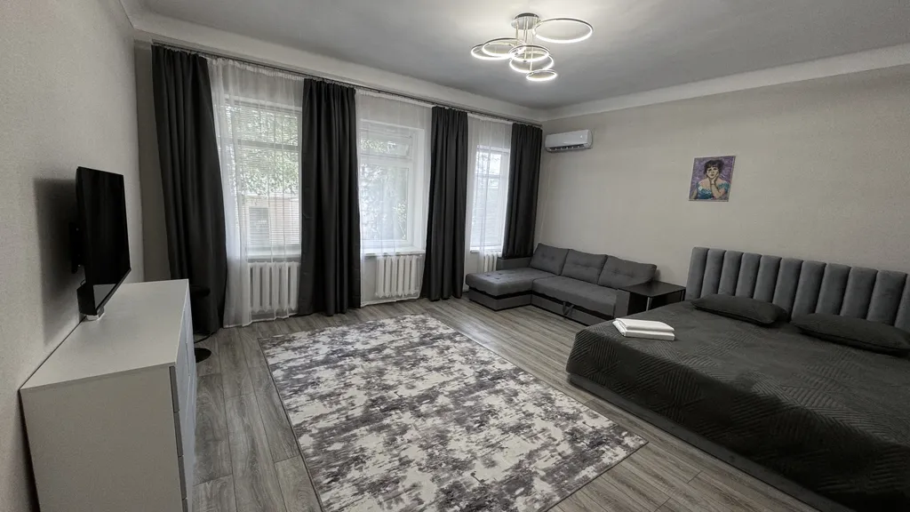 Просторная 2-комнатная квартира в центре города