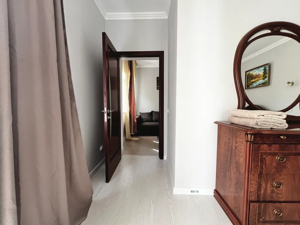 Уютный элитный коттедж на берегу озера рядом с трассой М1