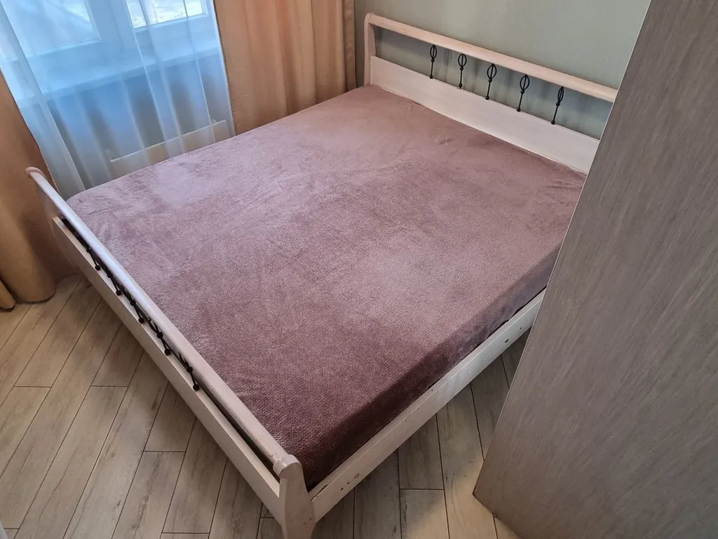 Евро трехкомнатная квартира возле Онкологического диспансера