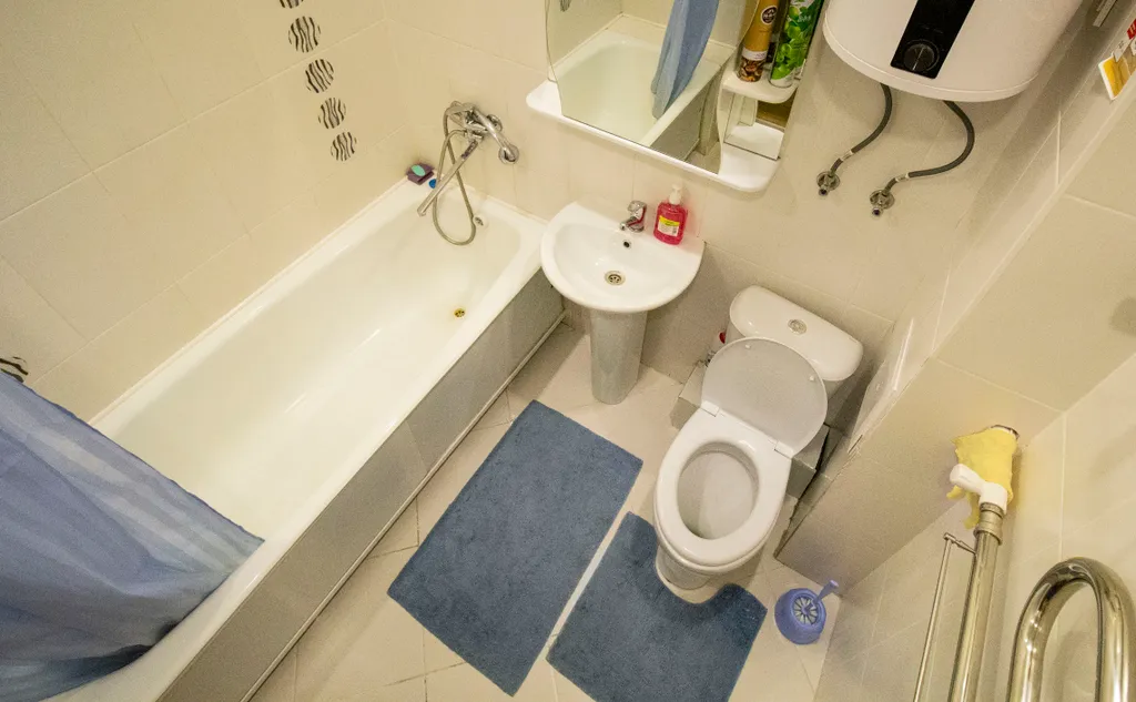 Евродвушка возле рынка