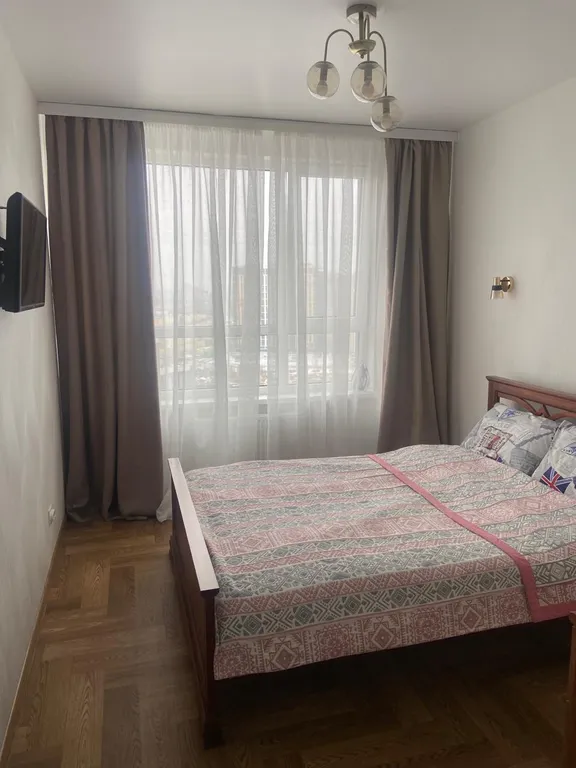 Евро 2-комнатная квартира, новостройка Метропарк в центре