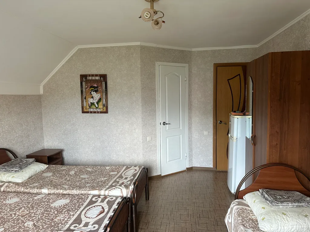 Квартира Квартира Трехместный номер 4 в частном доме Лужайка — Лазаревское