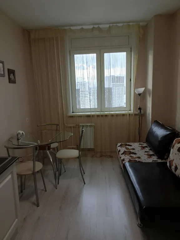 Квартира Квартира Уютная идеально чистая 1-ком на против ТРЦ Планета — Красноярск