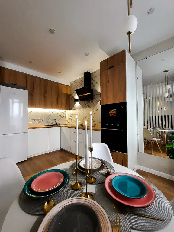 Уютная евродвушка в центре — до 4 гостей, Wi‑Fi, закрытая парковка.