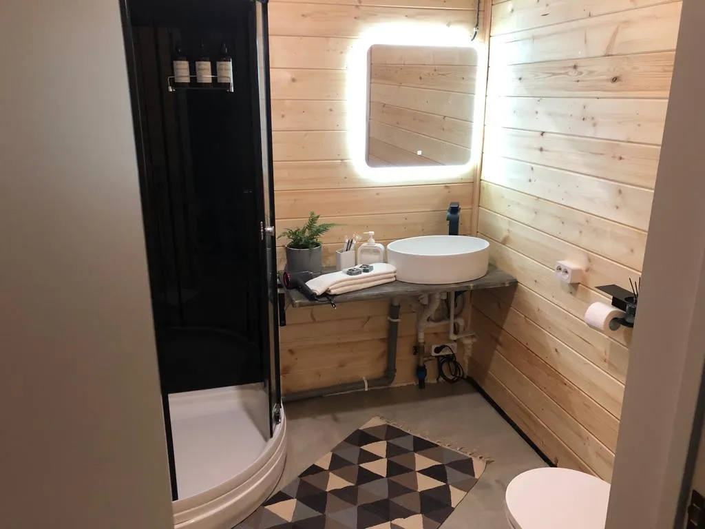 Дом с видом на озеро