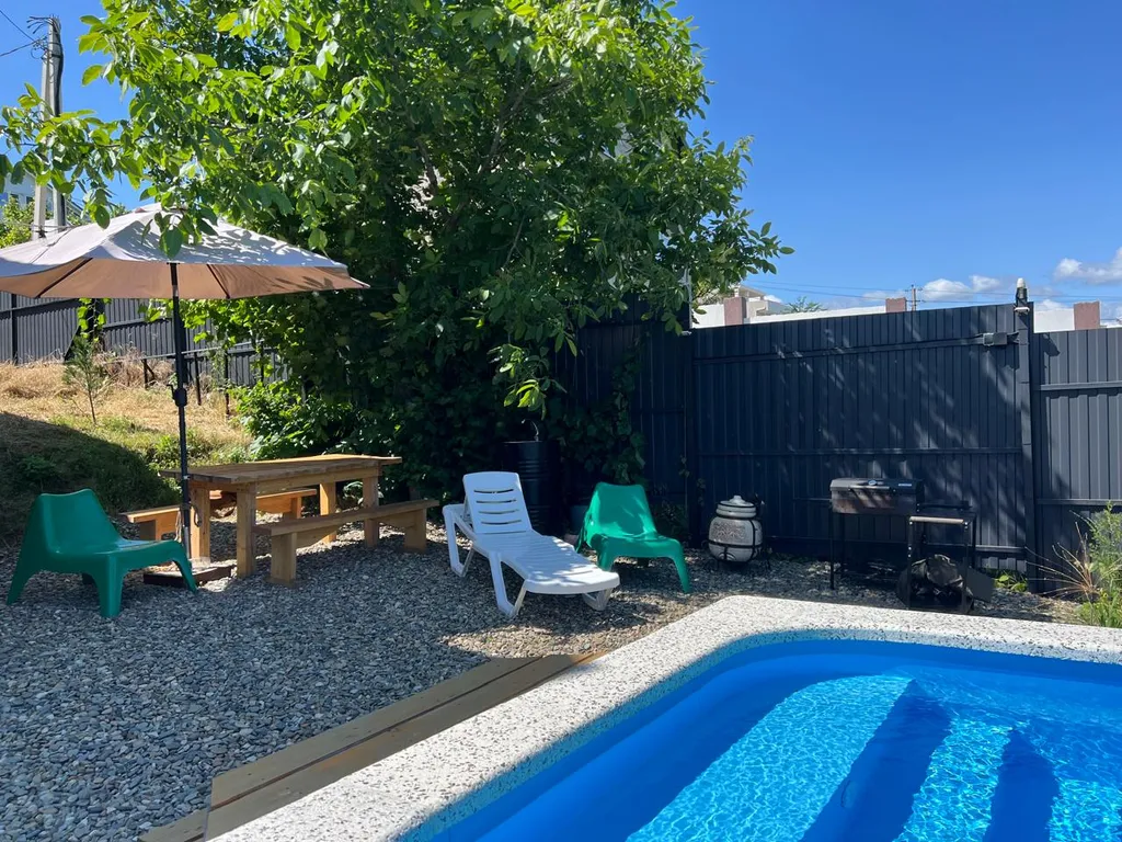 Домик с сауной и теплым бассейном в Новороссийске|ТеремШато