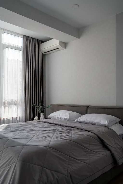 Просторная стильная квартира с видом на горы