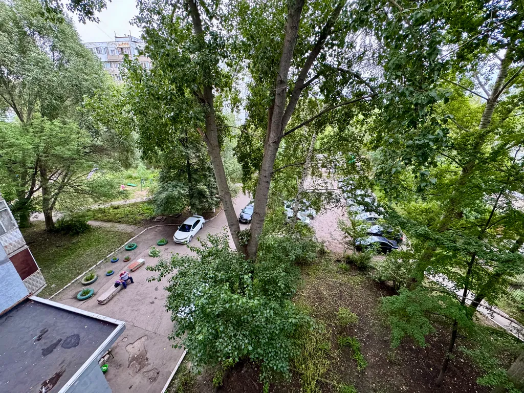 1 комнатная квартира, выход в лесо-парк рядом больница имени Середавина