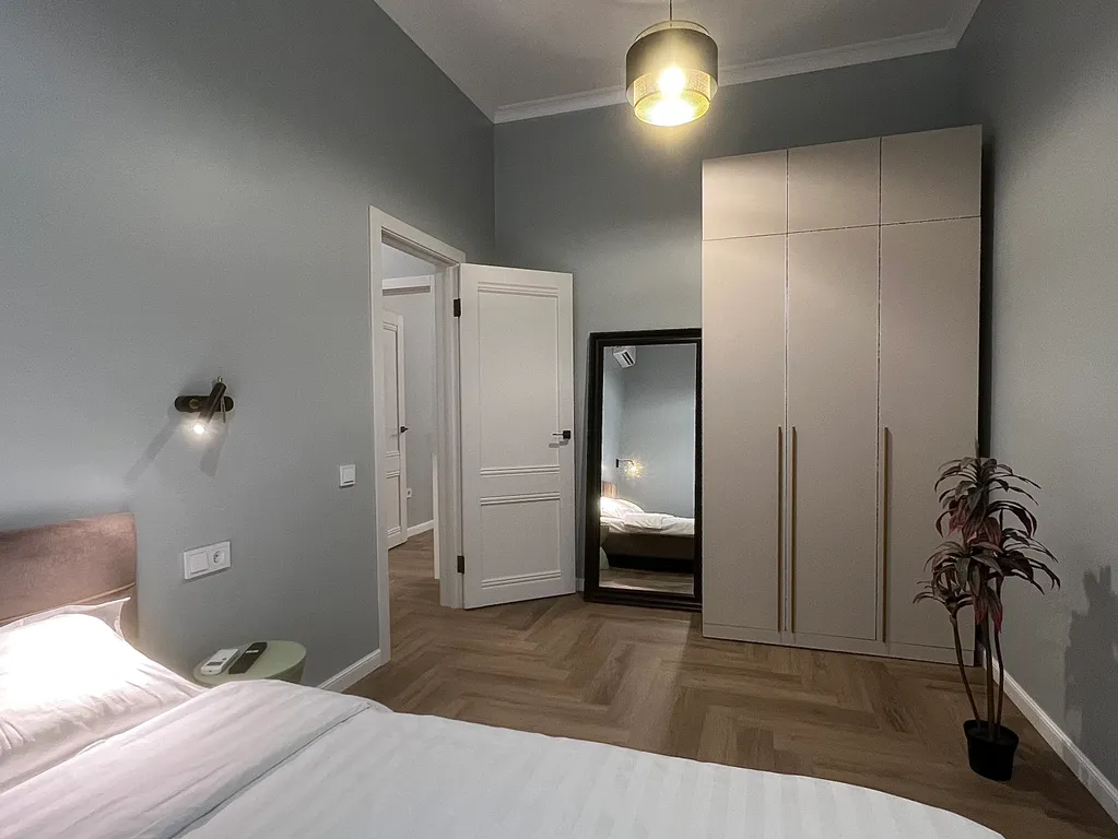 Просторная 3-комнатная квартира по соседству с ГУМом