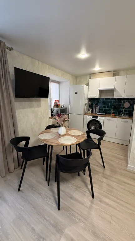 Светлая студия с новым ремонтом в самом центре города