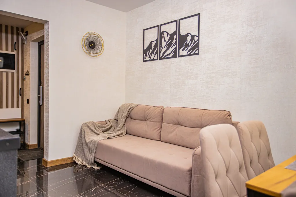 Гаражная 6/55