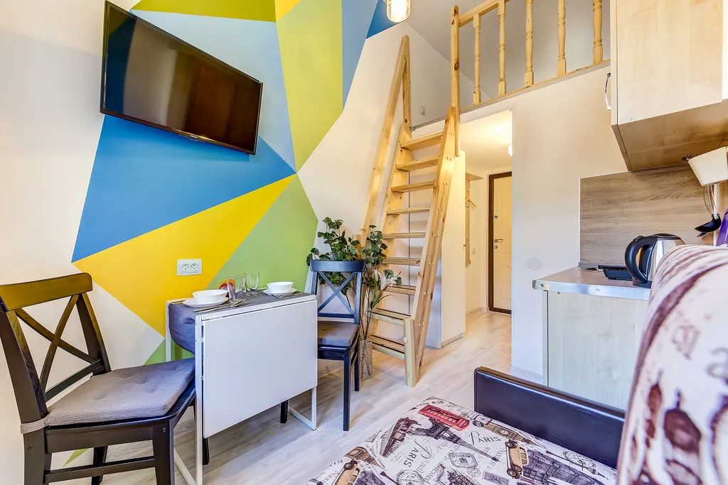 Двухуровневая студия у метро Лиговский проспект