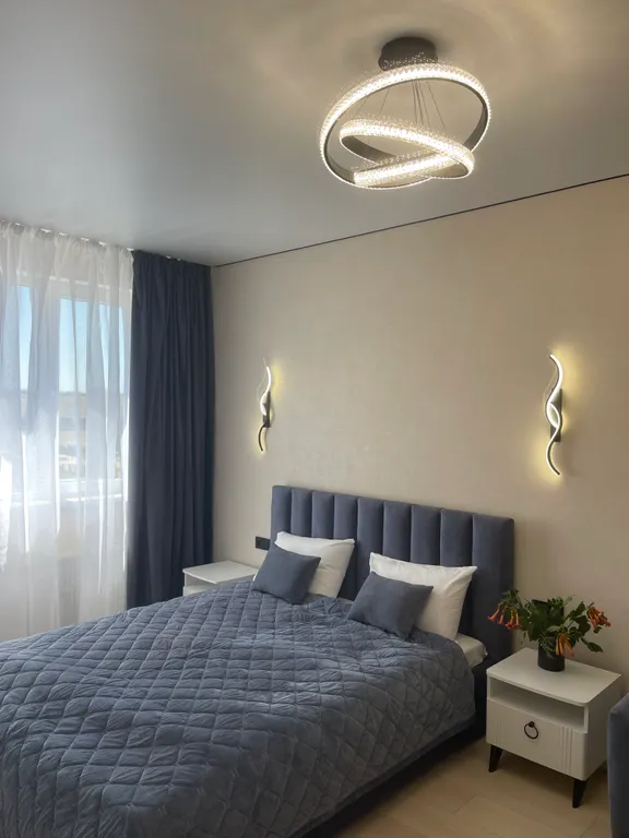 Новостройка возле ТрЦ Меганом