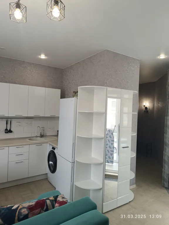 Студия на берегу моря