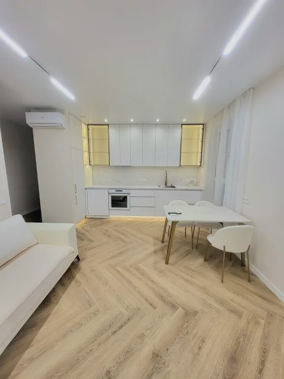 Дизайнерская квартира вблизи центра