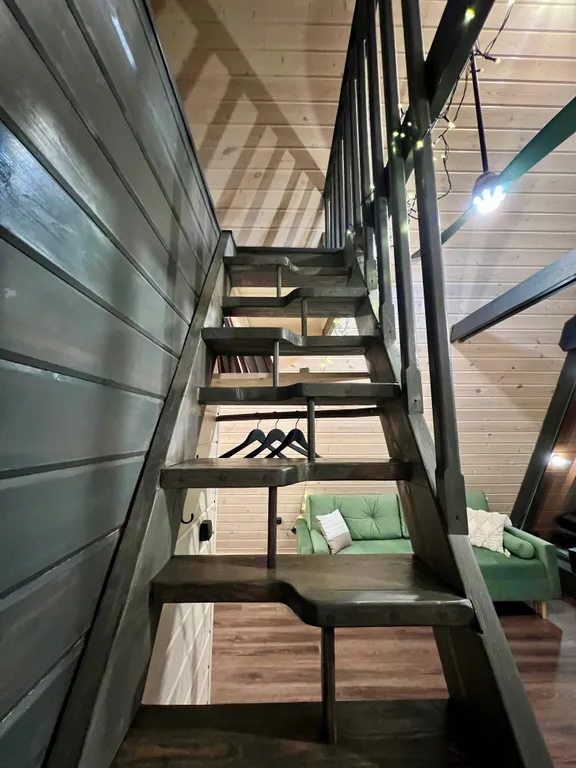 Треугольный домик Авро с баней и чаном в Чкалов Дача