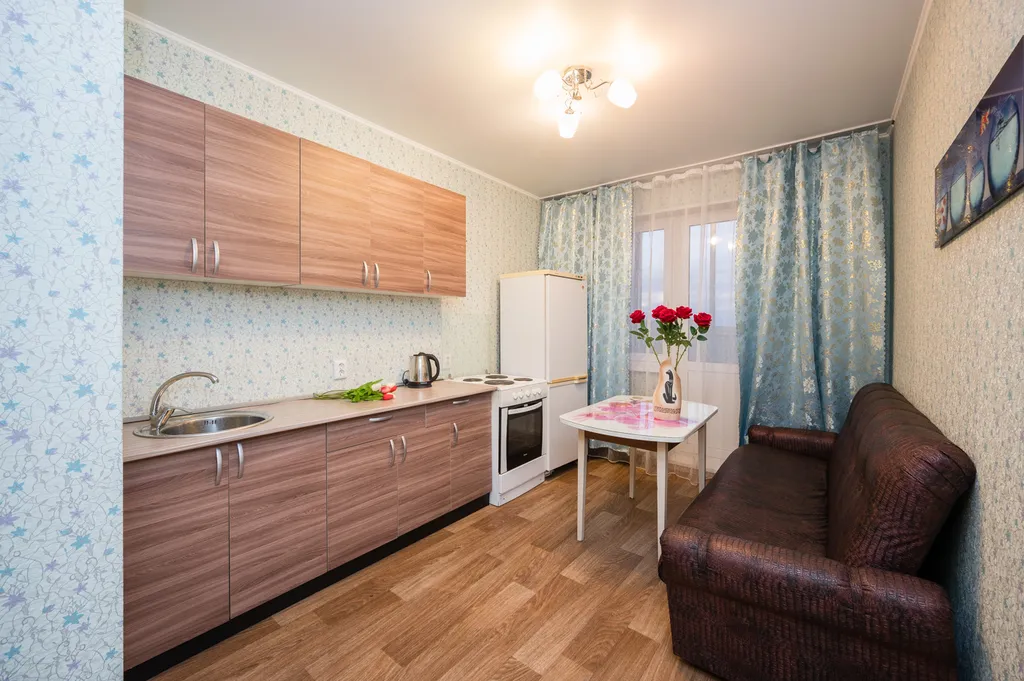 Апартаменты в центре Северо-западного района города около гостиницы Виктория