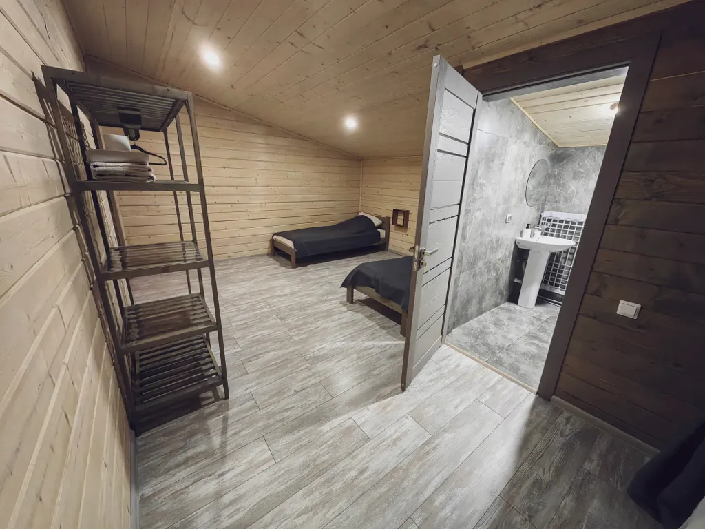 Дом с теплым бассейном