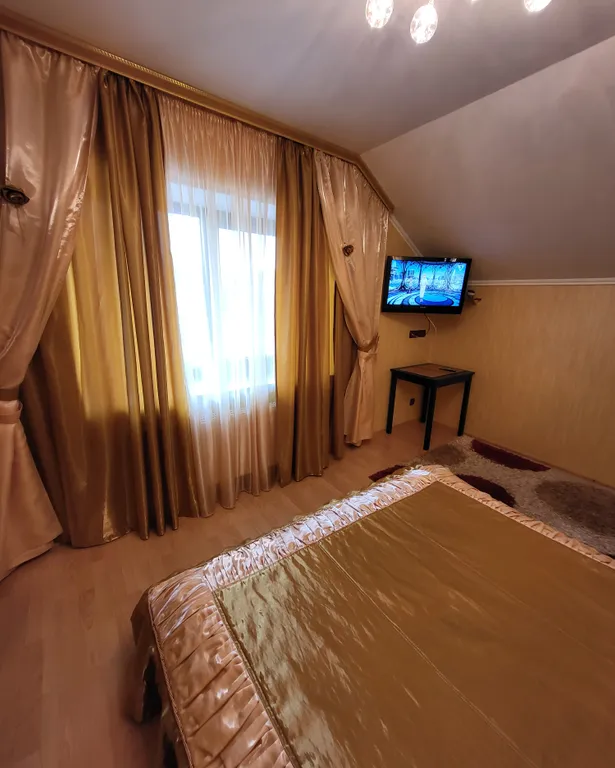 Просторные двухкомнатные апартаменты с кухней и стиральной машиной