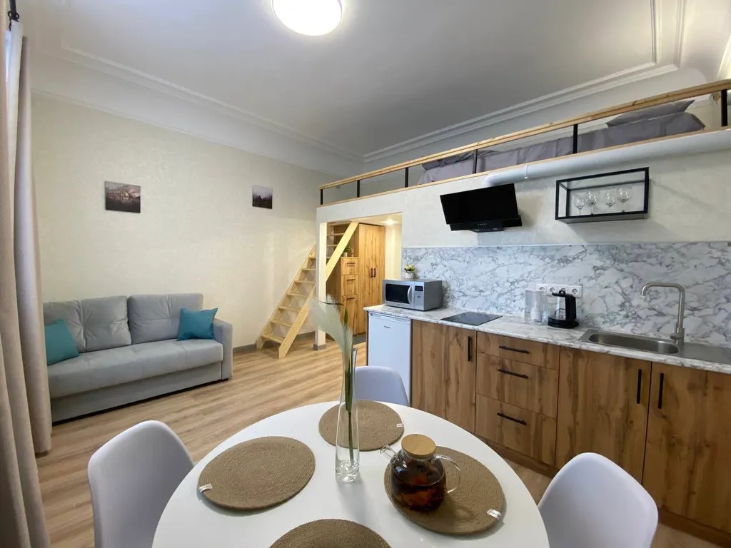 Двухуровневая квартира на набережной — аренда посуточно в Киров